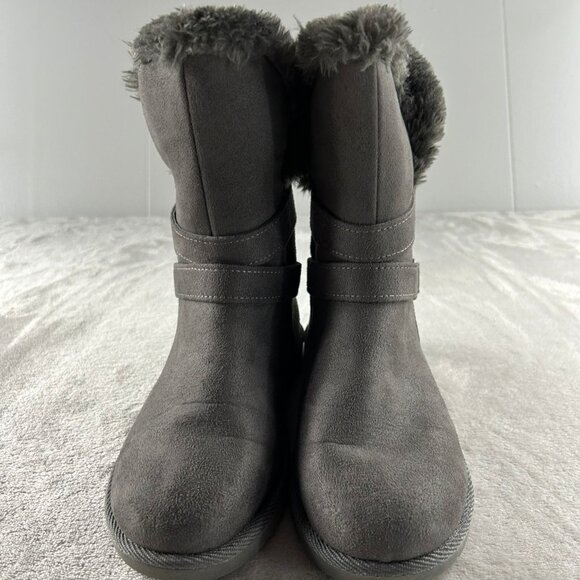 Airwalk Shoes - Women's Airwalk Grey Short Winter Boots Sz 8.5 Faux Fur lined Faux Suede Buckles
